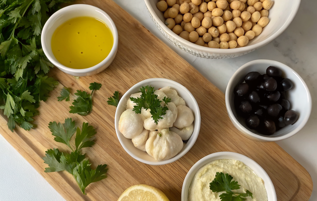 How to Make Homemade Hummus with Olive OilIngredients